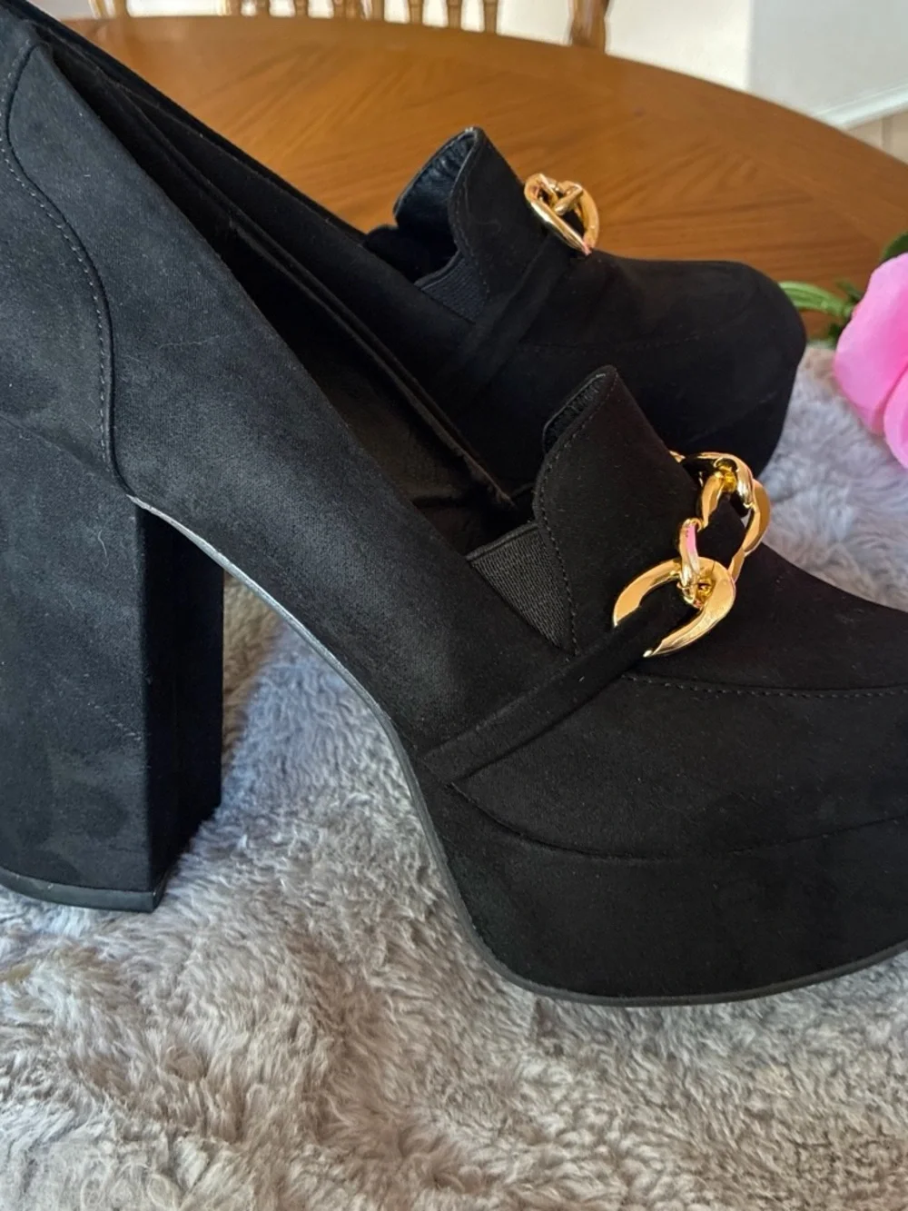Women’s Black Chain-Accent Loafers - Slip-On Comfort